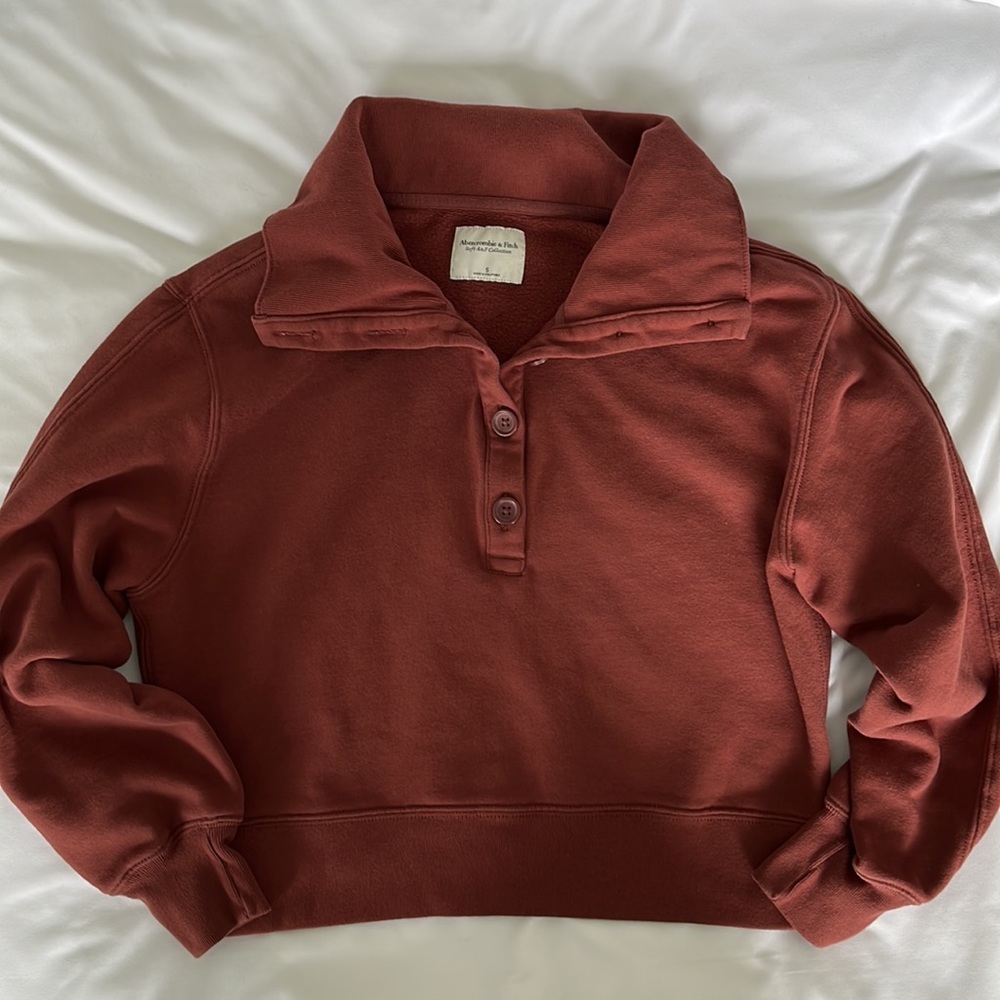 Abercrombie & Fitch sweatshirt